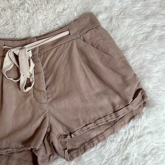 Wilfred with Linen Beige/Tan Mini Shorts with Front Tie - Picture 3 of 9